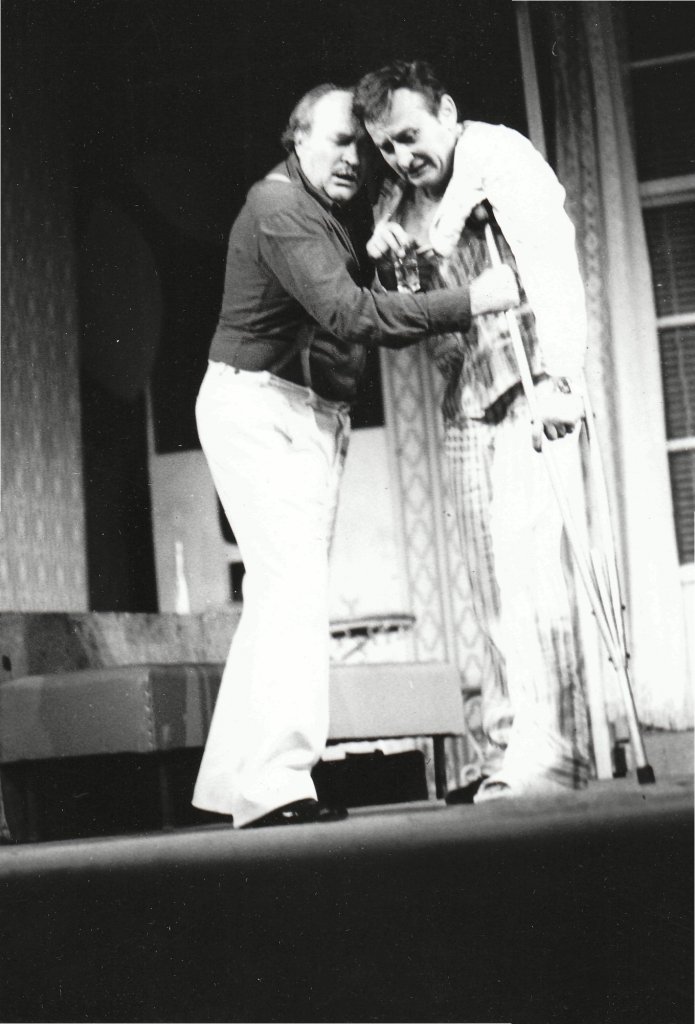 Macska a forró bádogtetõn